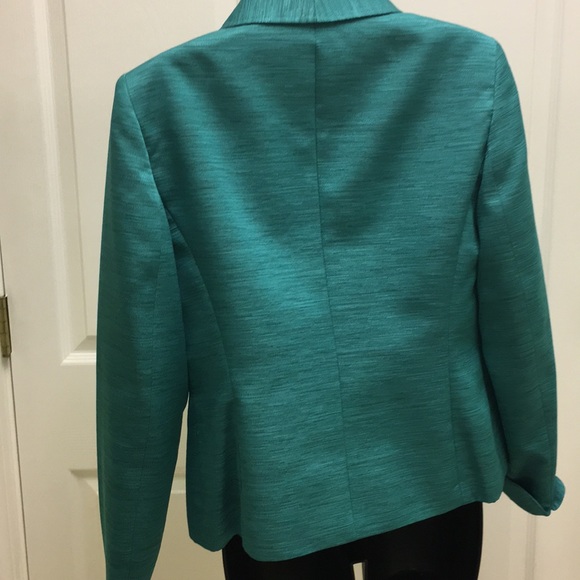 Kasper 3 button, collared blazer, size 8 - Picture 6 of 8